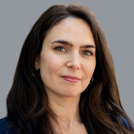 Headshot of Hannah Schiff
