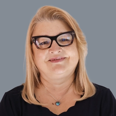 Headshot of Odette Tolliver