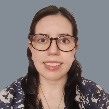 Headshot of Carolina Lozada