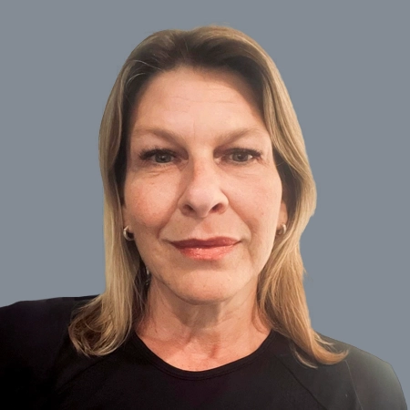 Headshot of Elisabeth Kayser