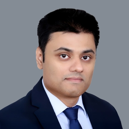 Headshot of Paras Puri, CFA